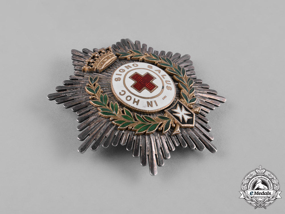 spain,_franco_period._an_order_of_the_spanish_red_cross,_ii_class_star,_c.1950_c18-056921