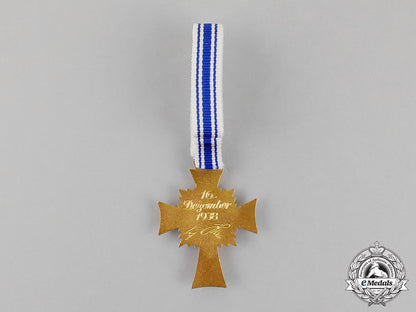 germany._a_gold_grade_cross_of_honour_of_the_german_mother_c18-0574