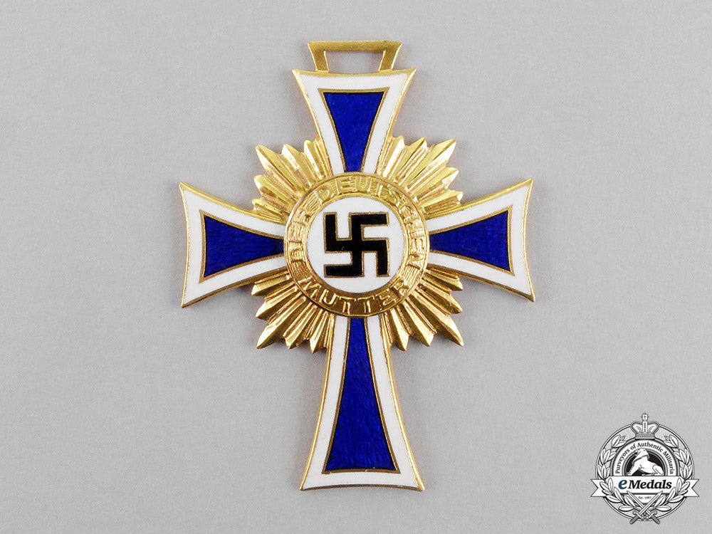 germany._a_gold_grade_cross_of_honour_of_the_german_mother_c18-0577