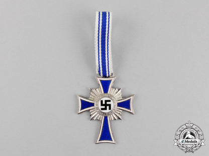 germany._a_silver_grade_cross_of_honour_of_the_german_mother_c18-0579