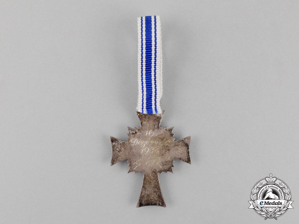 germany._a_silver_grade_cross_of_honour_of_the_german_mother_c18-0580