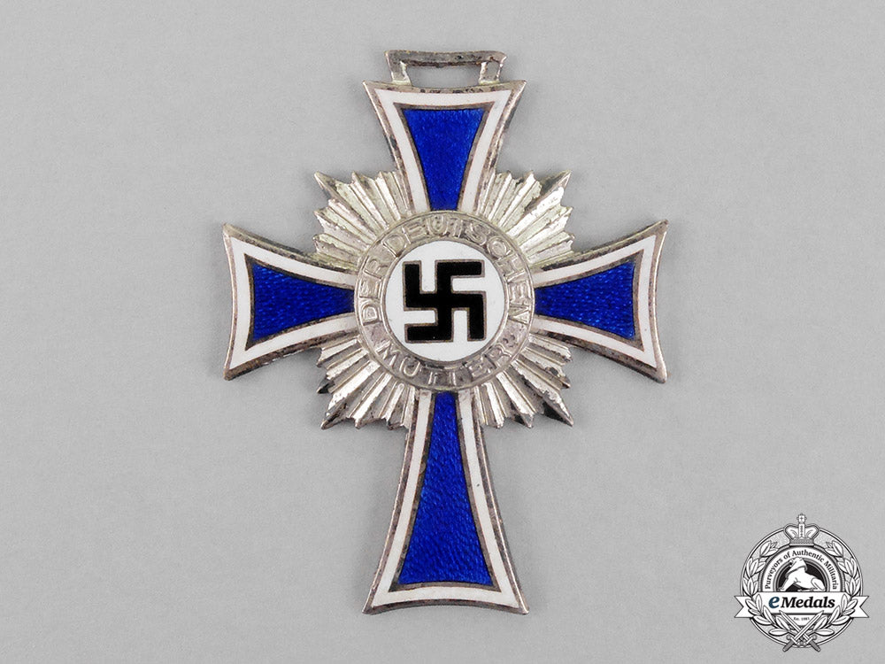 germany._a_silver_grade_cross_of_honour_of_the_german_mother_c18-0583