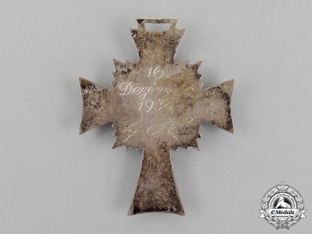 germany._a_silver_grade_cross_of_honour_of_the_german_mother_c18-0584