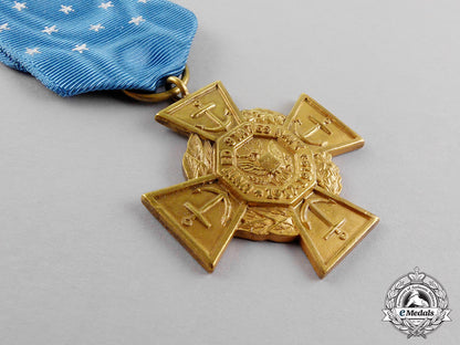 united_states._a_navy_medal_of_honor,_tiffany_cross,_c.1935_c18-0786