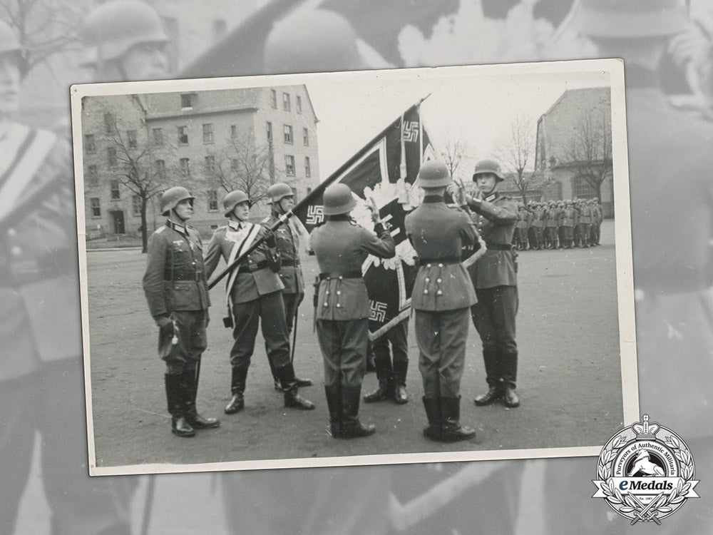 germany._a_wartime_photo_of_heer_soldiers_taking_oath_in_front_of_regimental_standard_c18-1102