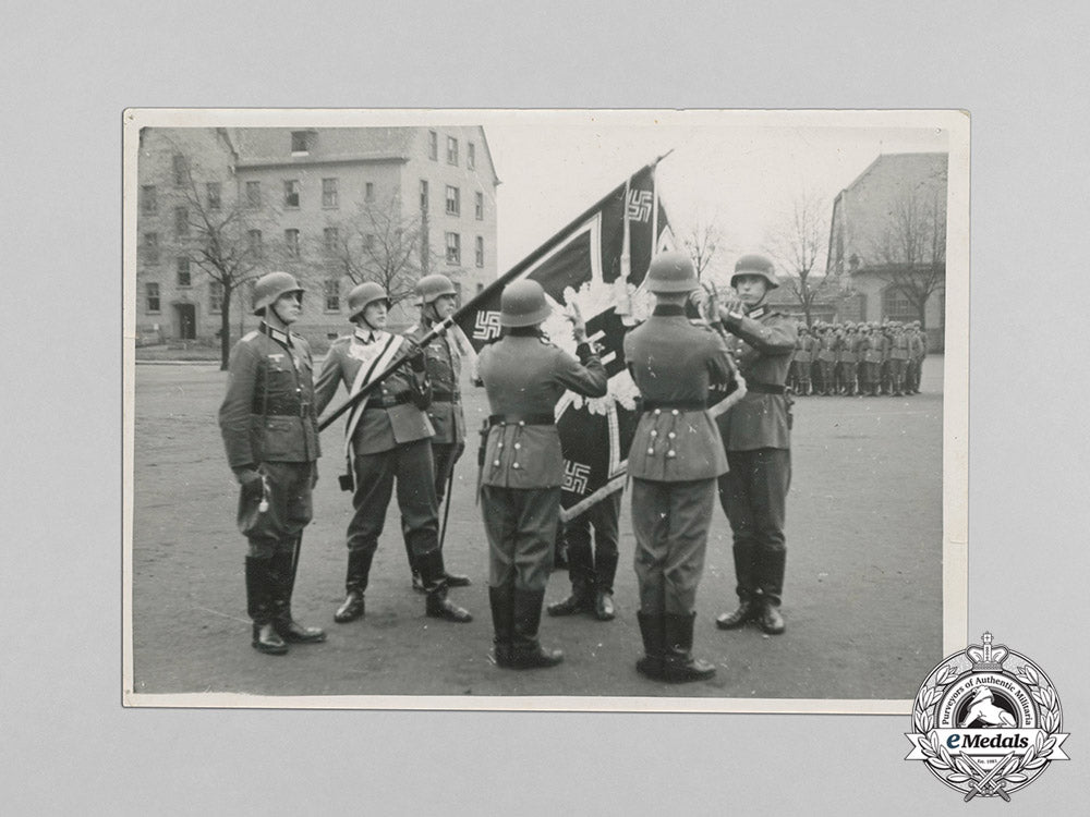 germany._a_wartime_photo_of_heer_soldiers_taking_oath_in_front_of_regimental_standard_c18-1103