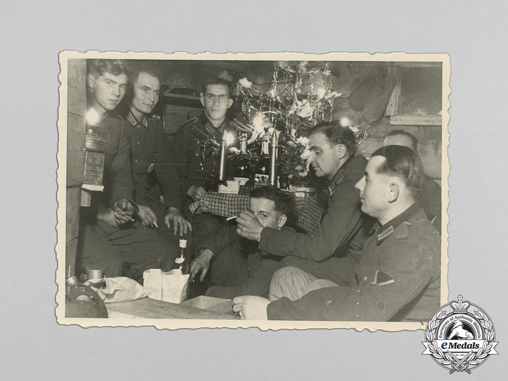 germany._a_christmas_photo_of_german_soldiers_in_northern_russia,_c.1941_c18-1105