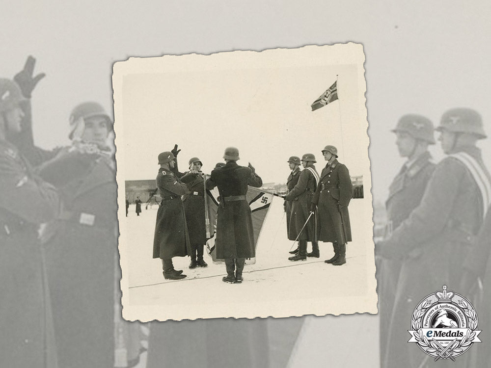 germany._a_wartime_photo_of_luftwaffe_soldiers_swearing_oath_of_allegiance_on_standard_c18-1116