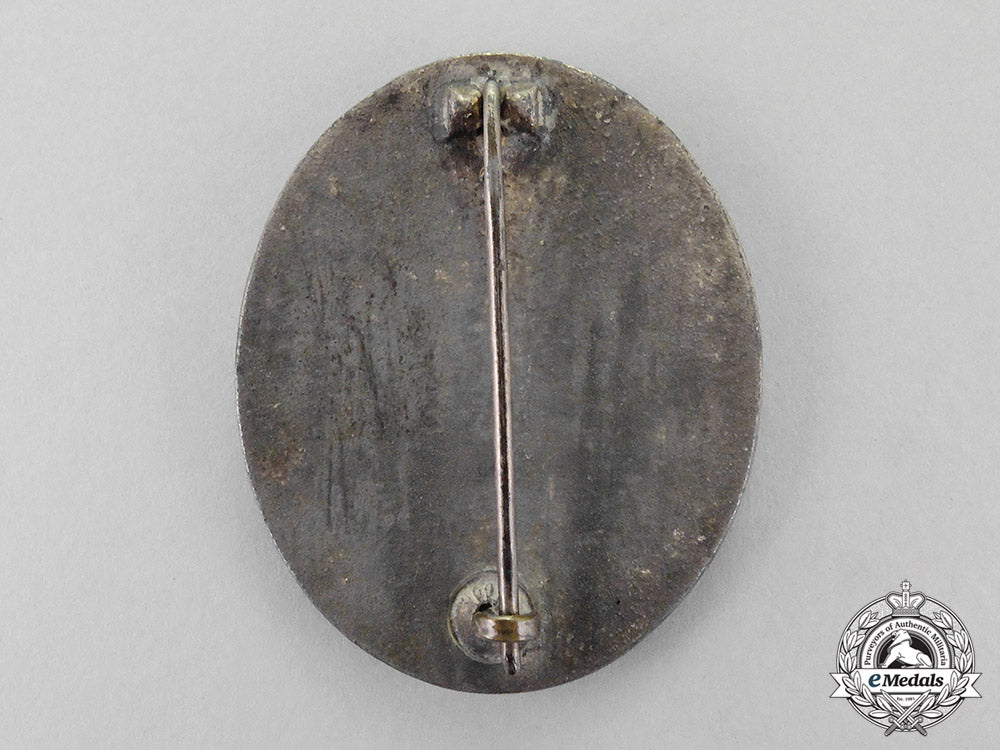 germany._a_silver_grade_wound_badge_c18-1223