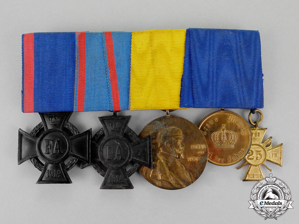 oldenburg._a_first_war_period_friedrich_august_medal_bar_grouping_c18-1326