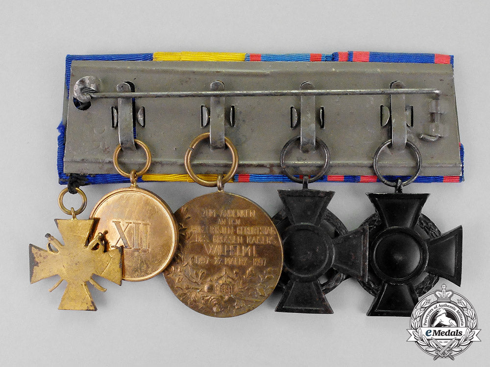 oldenburg._a_first_war_period_friedrich_august_medal_bar_grouping_c18-1327