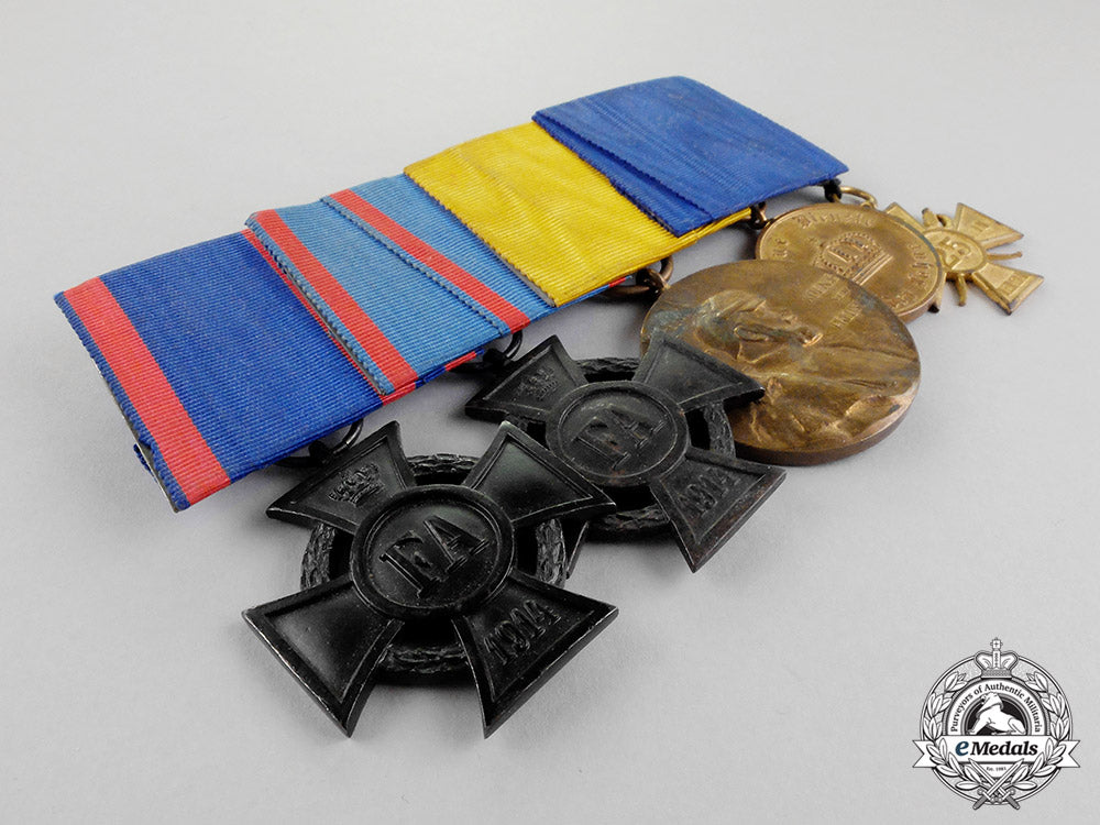 oldenburg._a_first_war_period_friedrich_august_medal_bar_grouping_c18-1332