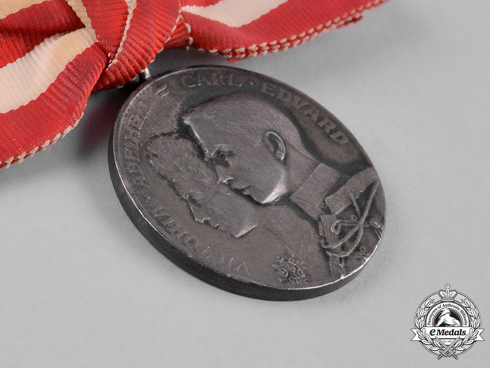 germany,_imperial._a_wedding_medal_of_duke_carl_eduard,_c.1905_c19-112