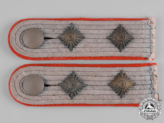 germany,_heer._a_set_of_army_reserve_hauptmann_shoulder_boards_c19-1563_1