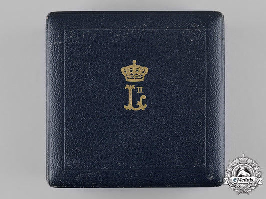 belgium,_kingdom._an_order_of_leopold_ii,_grand_officer’s_case,_by_fisch&_co._c19-2262