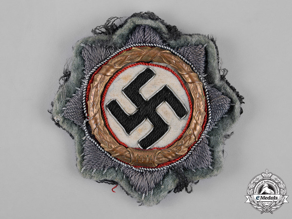 Germany, Wehrmacht. A German Army Cross In Gold, Cloth Version – eMedals