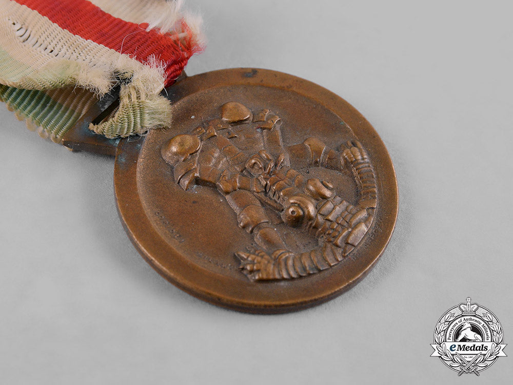 italy,_kingdom._an_italian-_german_african_campaign_medal_by_lorioli_c19_0589