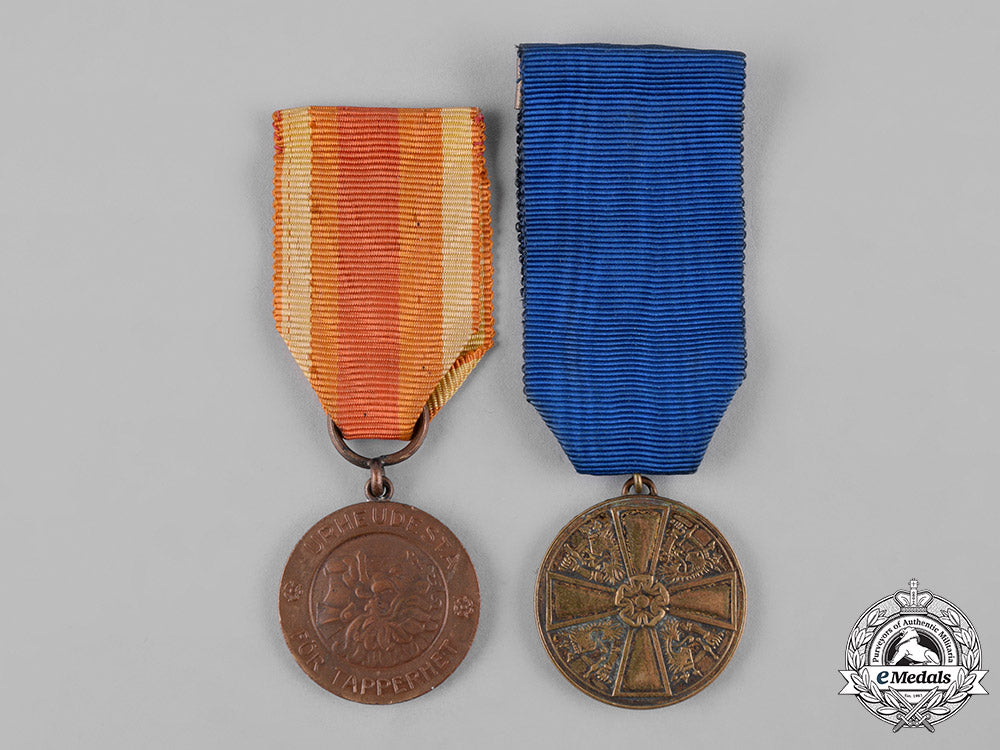 finland,_republic._two_medals_associated_with_finnish_orders_c19_1715