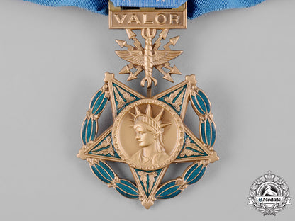 united_states._an_air_force_medal_of_honor_c19_2390