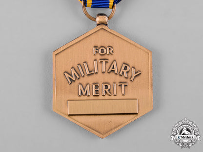 united_states._an_air_force_commendation_medal_in_case_c19_2435