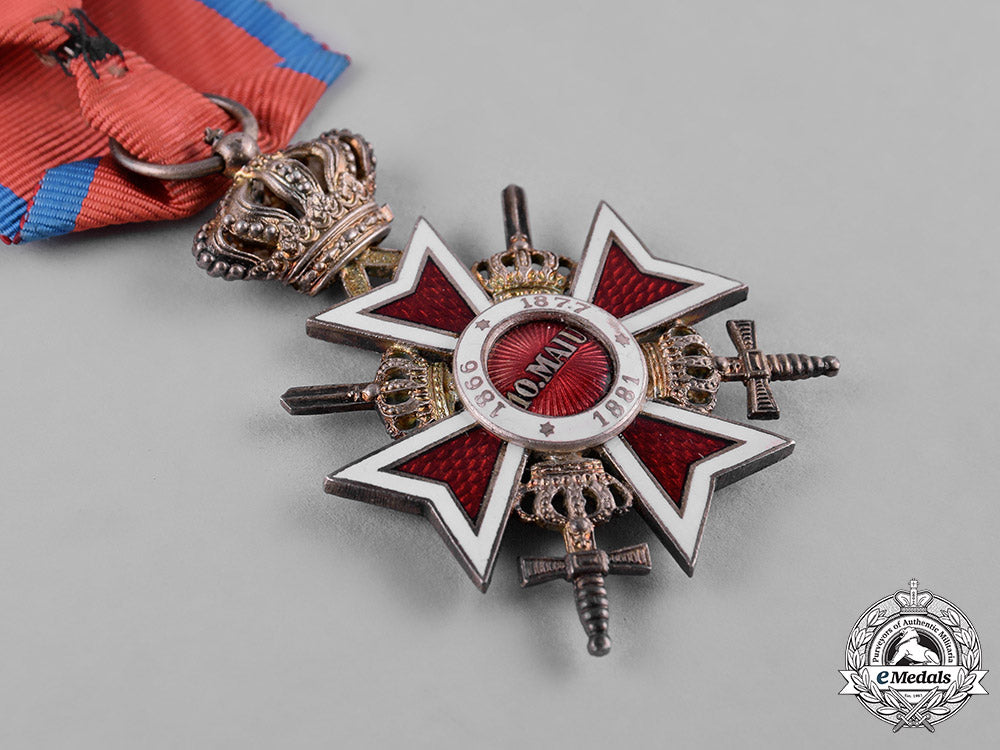 romania,_kingdom._an_order_of_the_crown_of_romania,_v_class_knight,_military_division,_c.1940_c19_3834