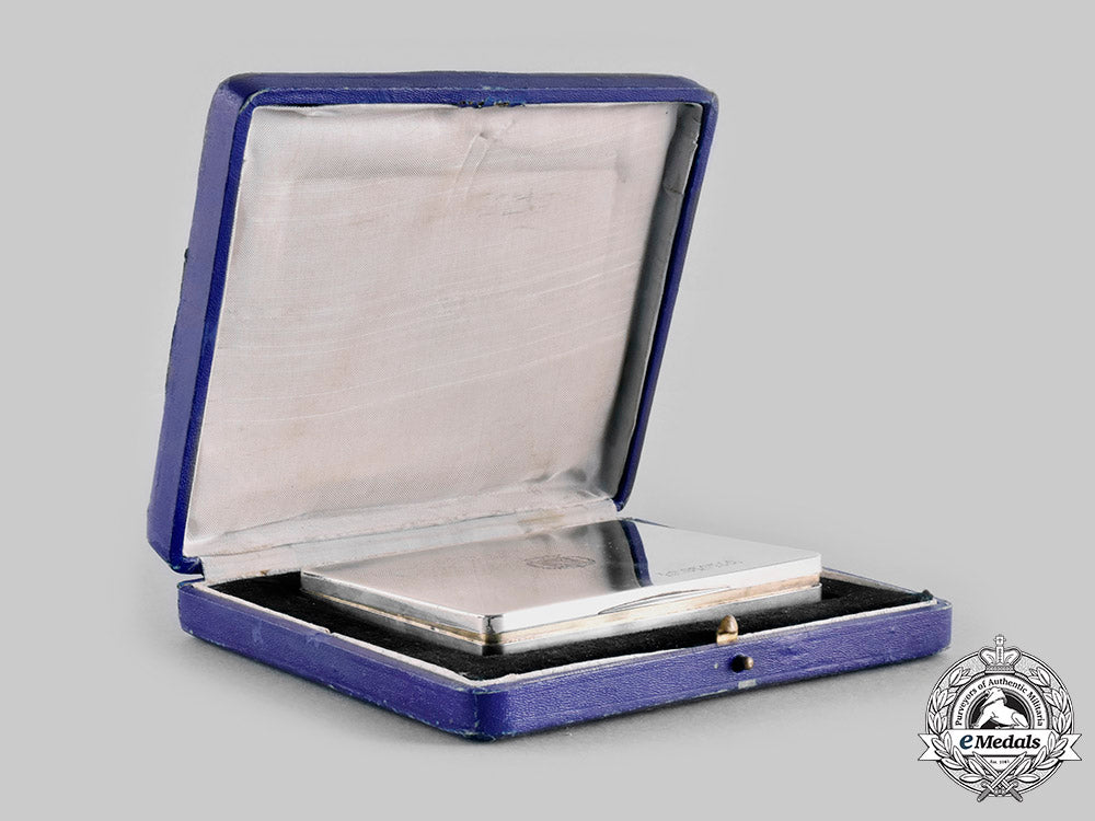 spain,_facist_state._a_cigarette_case_of_francisco_franco,_c.1950_c20053_mnc0630_1_1_1