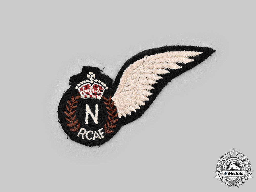 canada,_commonwealth._a_royal_canadian_air_force(_rcaf)_navigator(_n)_wing,_c.1944_c20188_mnc7975