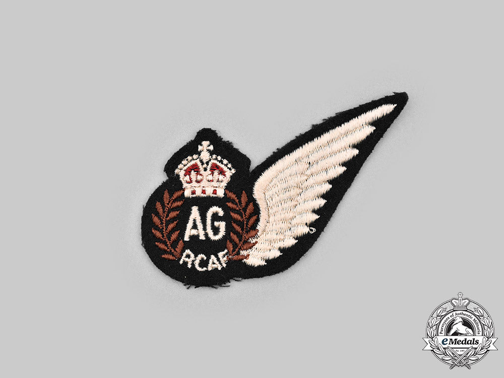 canada,_commonwealth._a_royal_canadian_air_force(_rcaf)_air_gunner(_ag)_wing,_c.1944_c20190_mnc7979