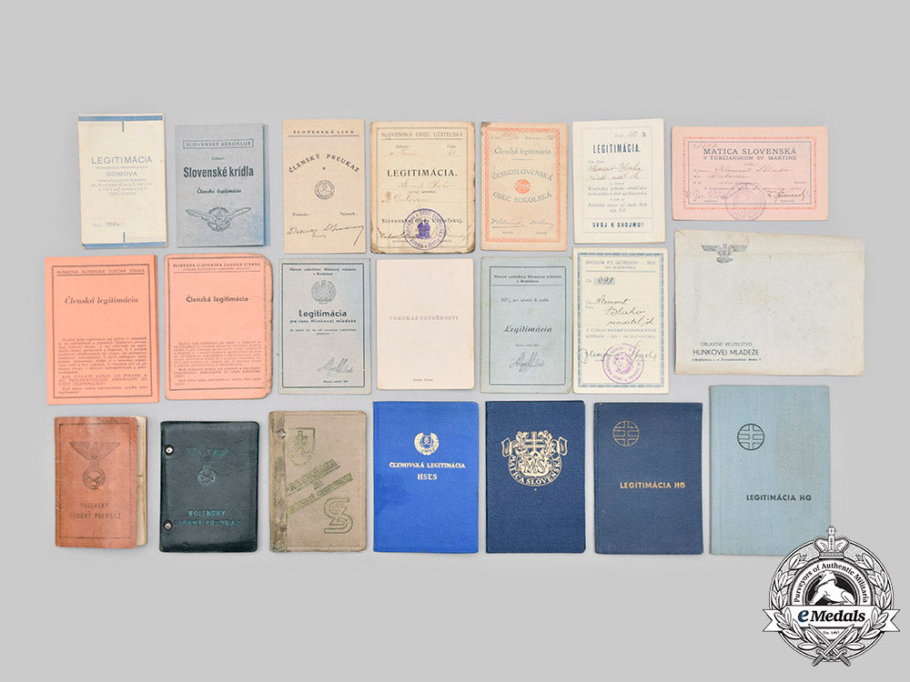 slovakia,_i_republic._a_lot_of_slovak_army_and_hlinka_guard_identity_documents_c2020_148_mnc1453