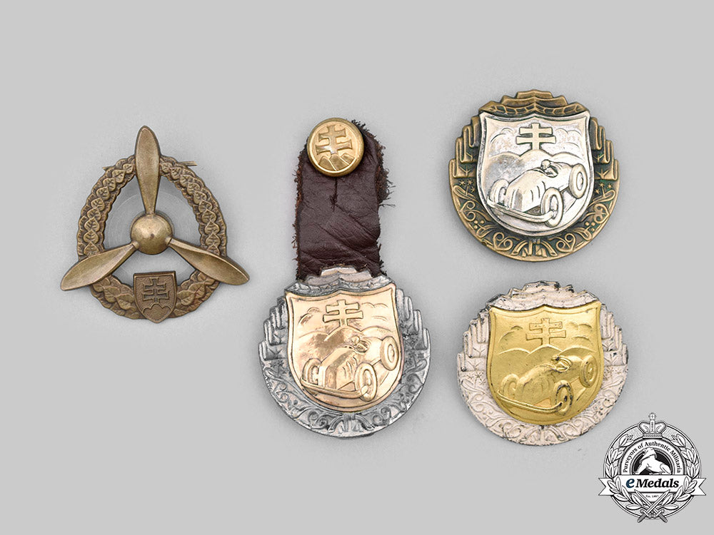 slovakia,_republic._a_lot_of_four_armed_forces_badges_c2020_592_mnc5672_1