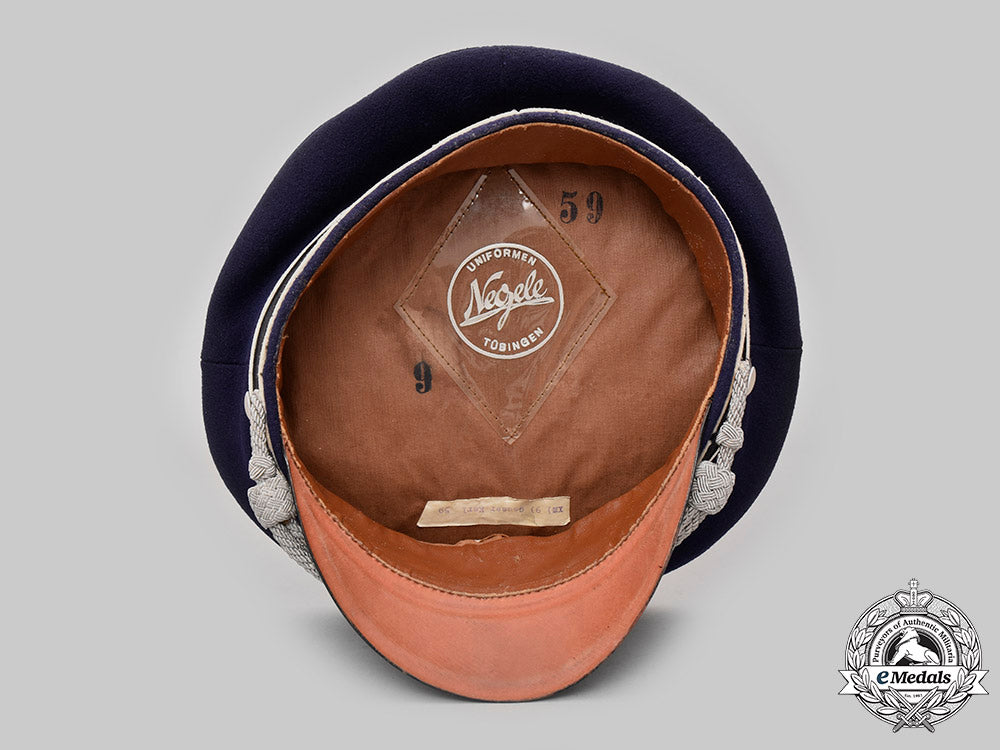 germany,_reichsbahn._a_bahnschutzpolizei_officer’s_upgraded_visor_cap,_by_negele_c2020_646_mnc4151_1_1