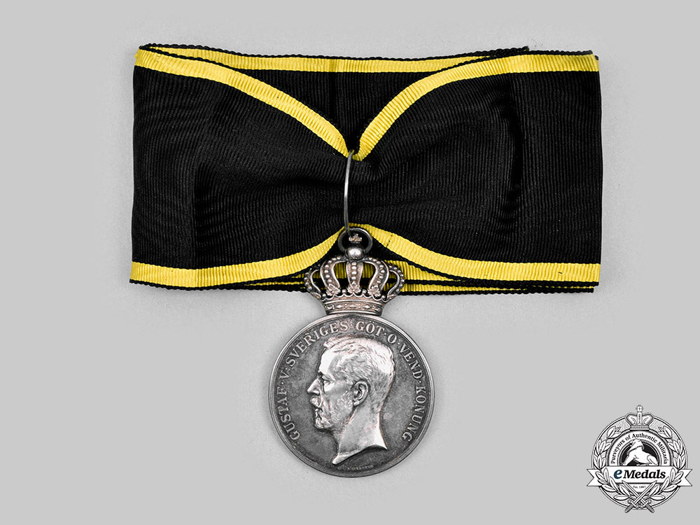 sweden,_kingdom._a_royal_pro_patria_medal_for_fidelity_and_diligence1918,_ii_class_silver_grade_c2020_707_mnc0351