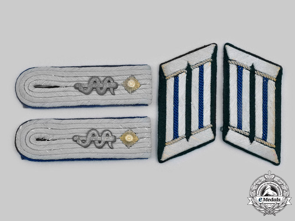 germany,_heer._a_set_of_heer_medical_oberleutnant_uniform_insignia_c2020_786_mnc8009_1