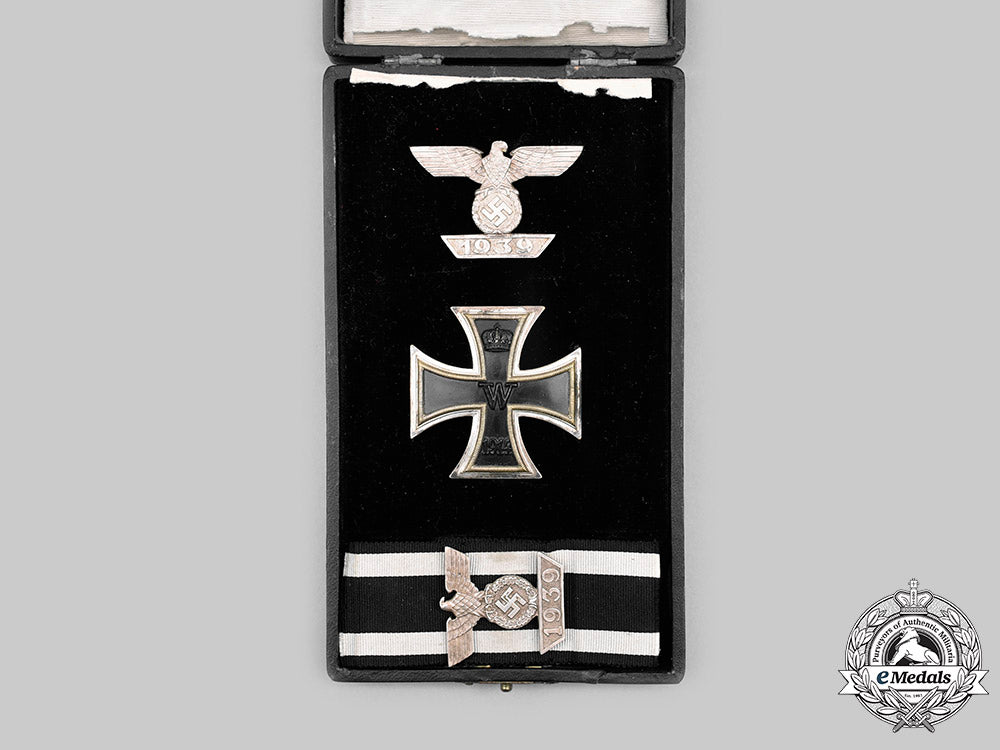 germany,_wehrmacht._an_attributed1914_iron_cross_i_class_with1939_clasp_set_c2020_815_mnc6758_1