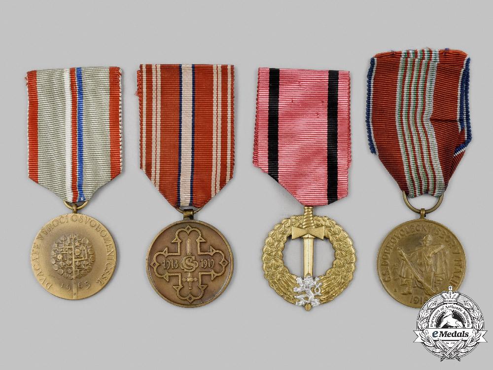 czechoslovakia,_republic,_socialist_republic._a_lot_of_four_medals_c2021_470_mnc0076