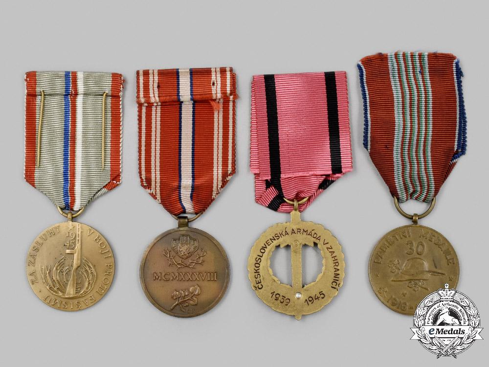 czechoslovakia,_republic,_socialist_republic._a_lot_of_four_medals_c2021_471_mnc0078