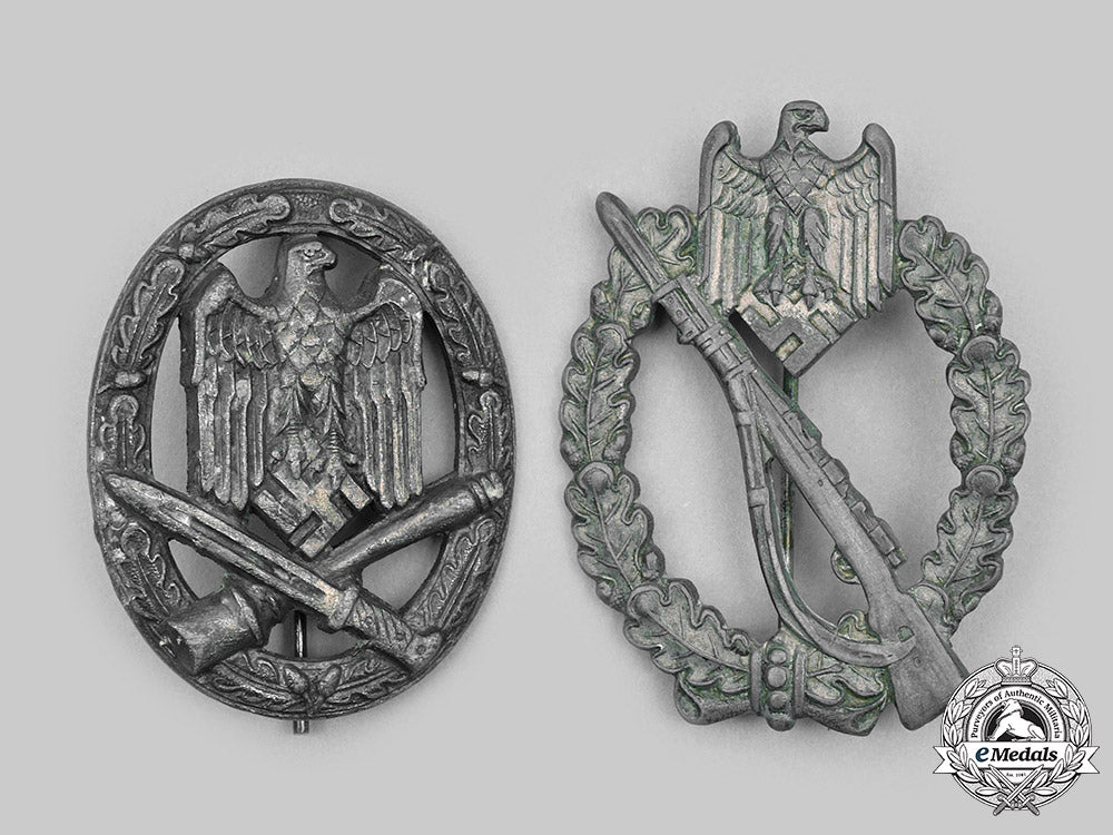 germany,_wehrmacht._a_pair_of_service_badges_c20276_mnc4102_1