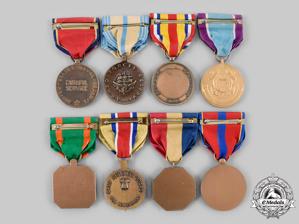 united_states._a_lot_of_eight_armed_forces_awards_c20324_emd6574