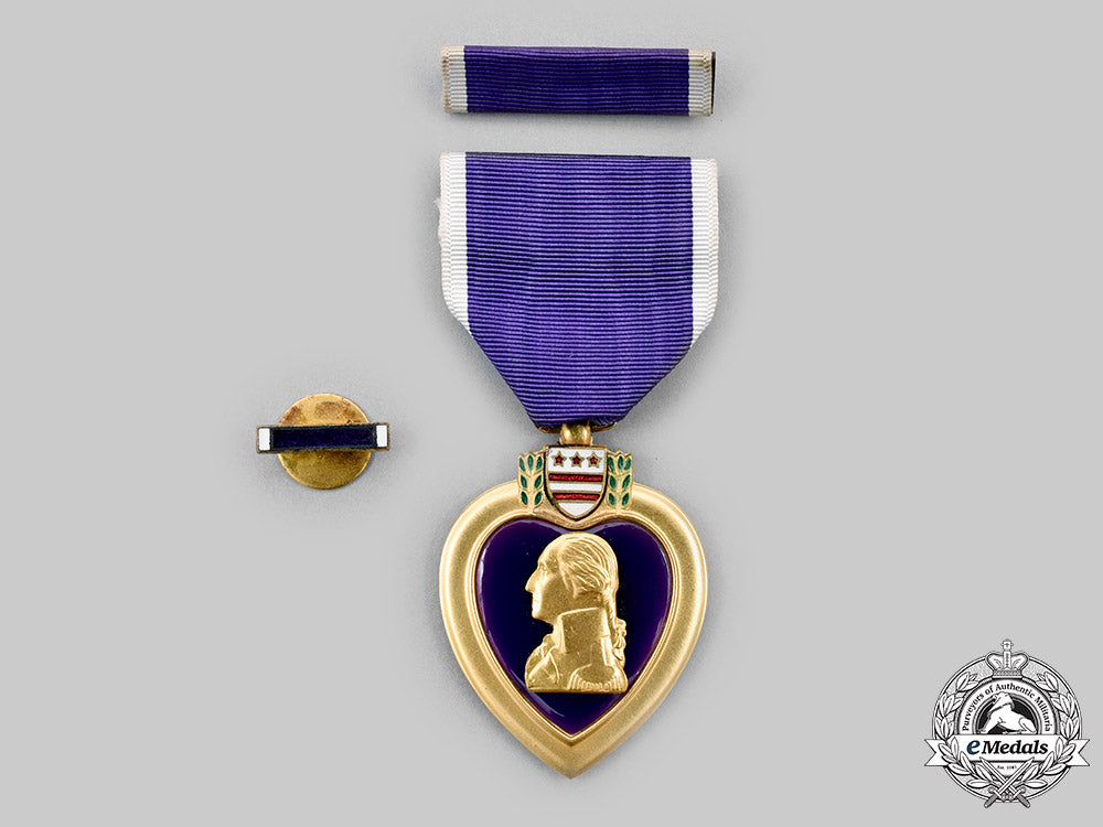 united_states._a_second_war_numbered_purple_heart,_by_e.h_simon_inc_c20349_mnc8408