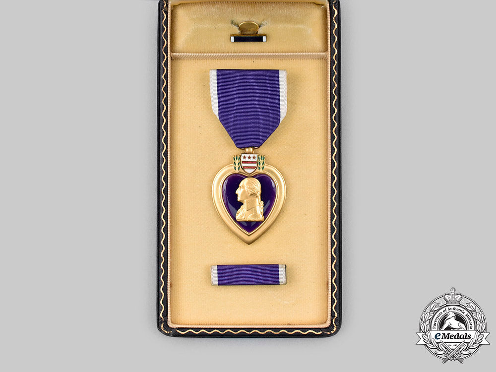united_states._a_second_war_numbered_purple_heart,_by_e.h_simon_inc_c20353_mnc8402