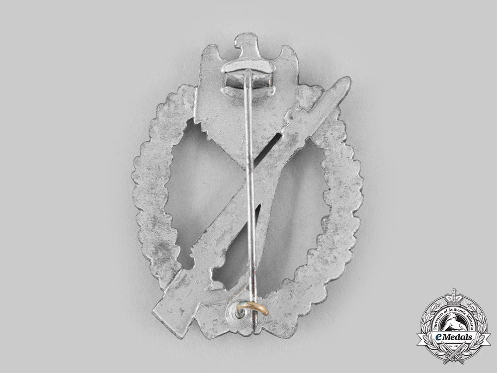 germany,_wehrmacht._an_infantry_assault_badge,_silver_grade_c20404_emd7747_2_1