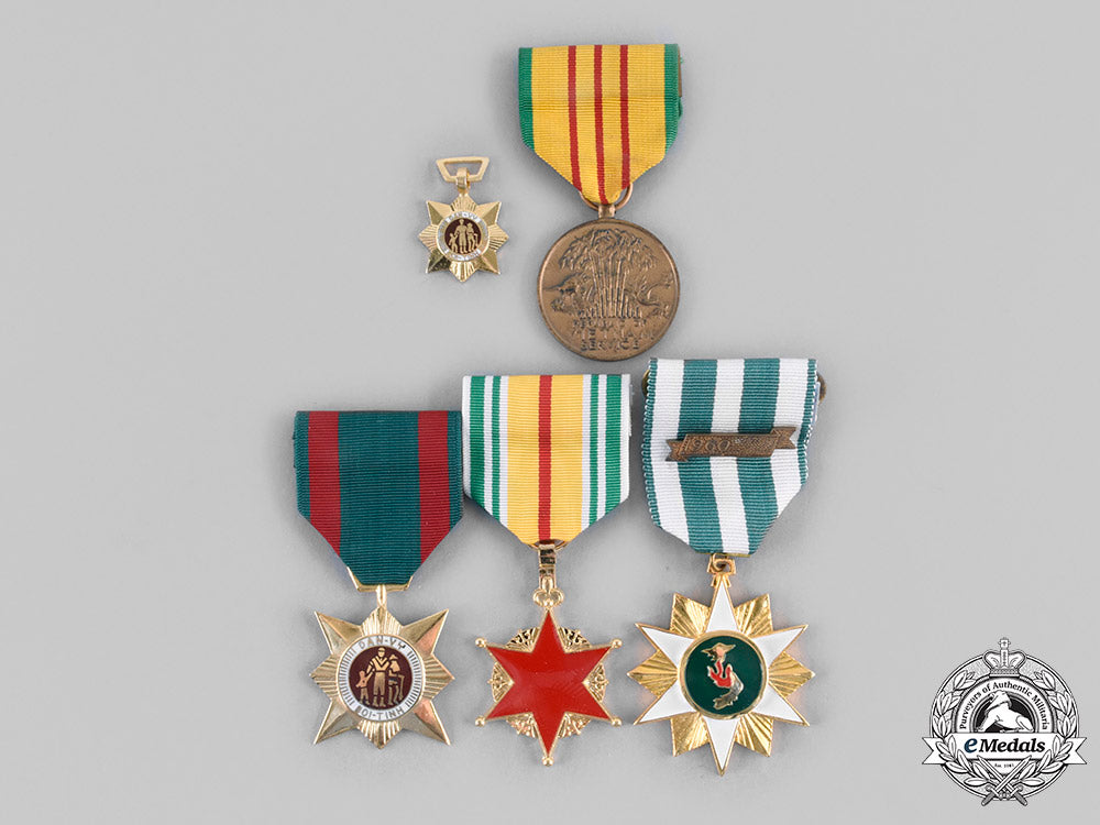 united_states;_vietnam,_republic._a_lot_of_five_vietnam_war_period_medals_c20716_emd4711