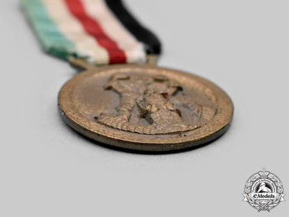 italy,_kingdom._an_italian-_german_african_campaign_medal_by_lorioli_c20833_mnc7742