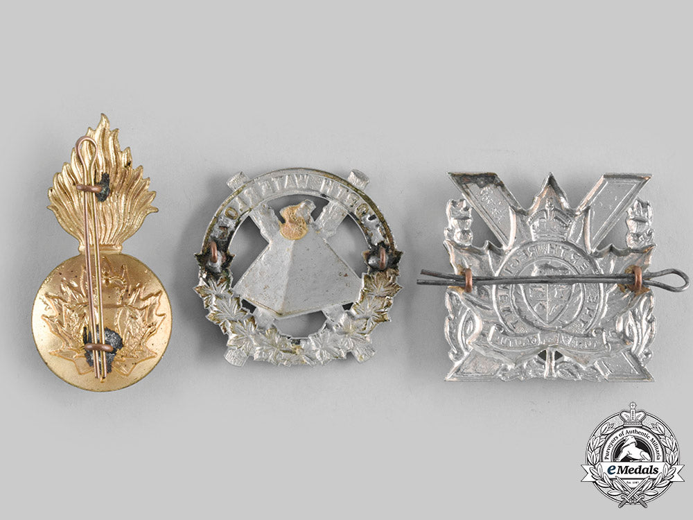 canada._three_ontario-_based_regiments_glengarry_badges_c20_00673_1