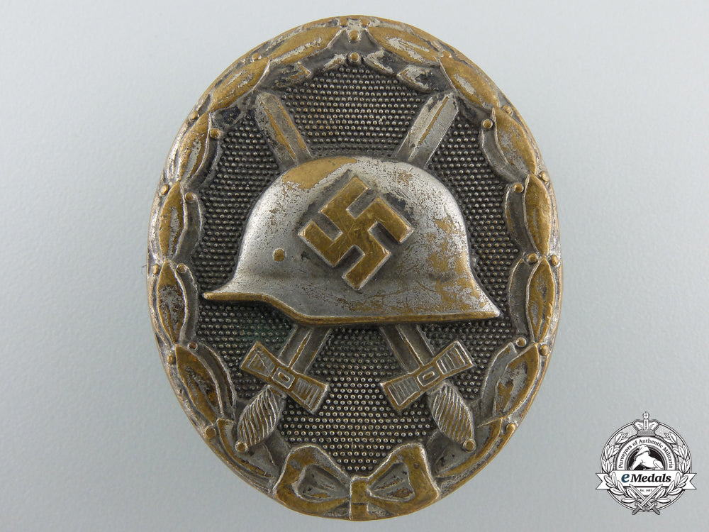 a_silver_grade_wound_badge_by_steinhauer&_lück_c_684