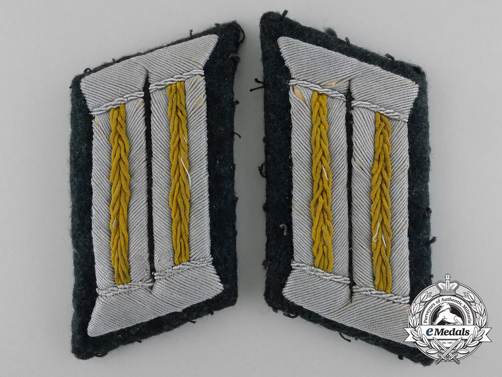a_pair_of_oberleutnant’s_cavalry_shoulder_boards_and_tabs_c_7525_1