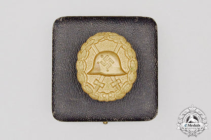 a_cased_third_reich_period_german_condor_legion_gold_grade_wound_badge_cc_2214_1