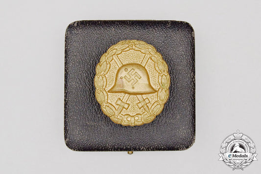 a_cased_third_reich_period_german_condor_legion_gold_grade_wound_badge_cc_2214_1