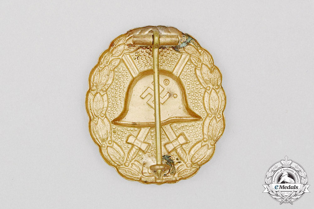 a_cased_third_reich_period_german_condor_legion_gold_grade_wound_badge_cc_2218_1