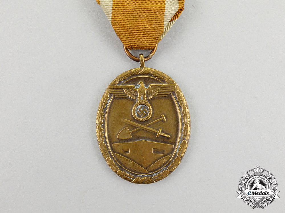 a_third_reich_period_german_defence_wall(_west_wall)_medal_cc_2986